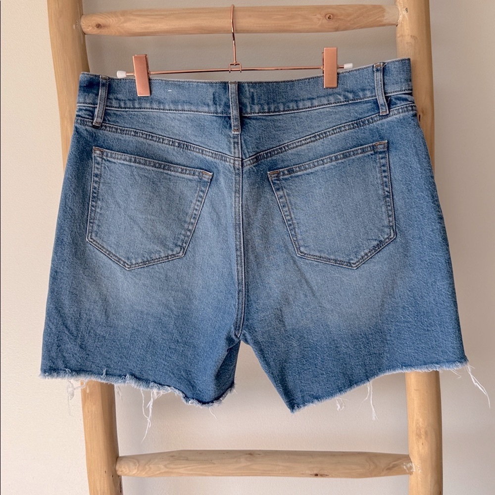 LOFT Destructed High Rise Cut Off Denim Shorts in Authentic Dark Wash 30/10 - Picture 8 of 10